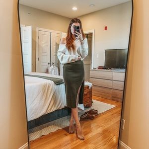 Never worn Gilli skirt!